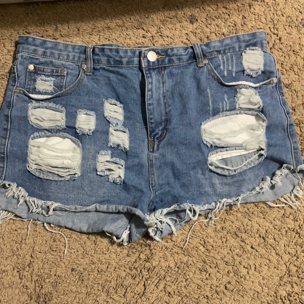 Boohoo Shorts Size US 14